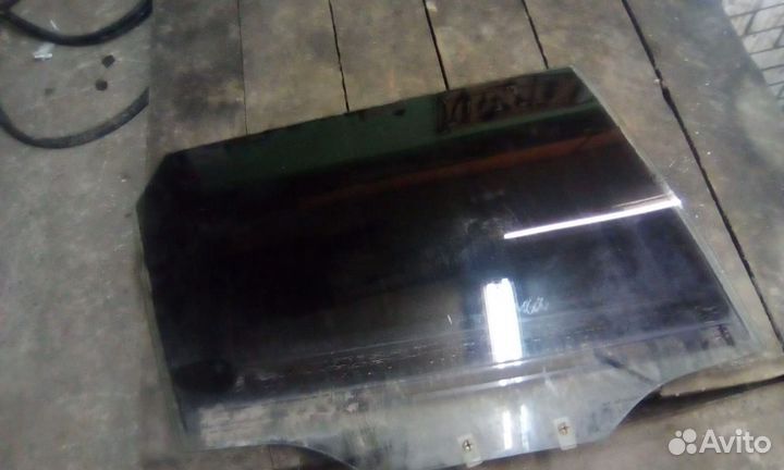 Стекло заднее левое правое Daewoo Nubira