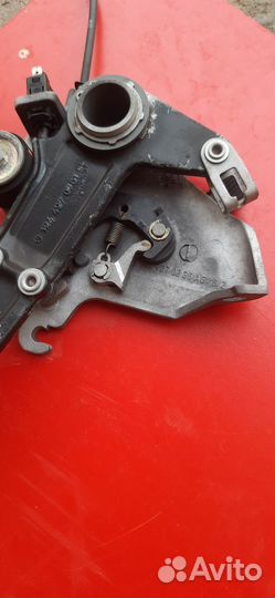 Педаль. Трос стояночного тормоза