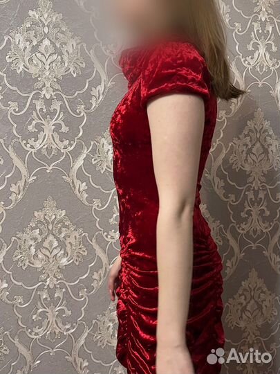 Нарядное платье