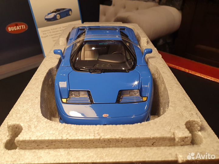 1:18 Autoart Bugatti EB110 GT Blue