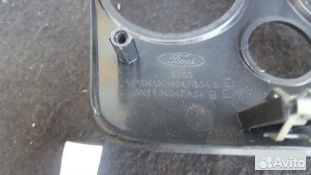 Накладка центральной консоли Ford Fusion