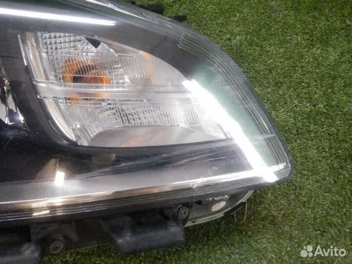 Фара правая Kia Rio