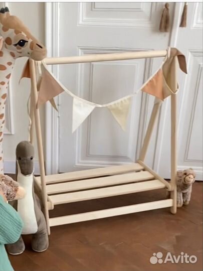 Вешалка напольная деревянная детская