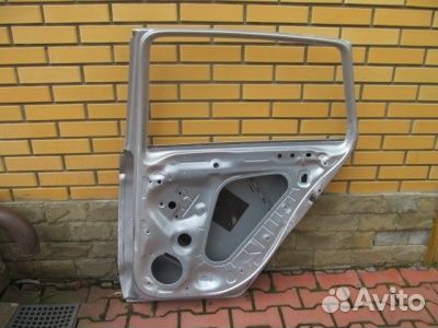 Дверь задняя правая Volkswagen Golf sportsvan