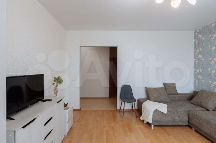 2-к. квартира, 59 м², 8/8 эт.