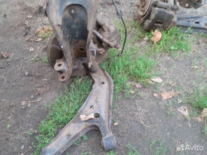 Ступеца nissan