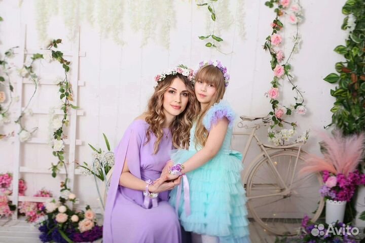 Украшения на голову из искусственных цветов и ягод