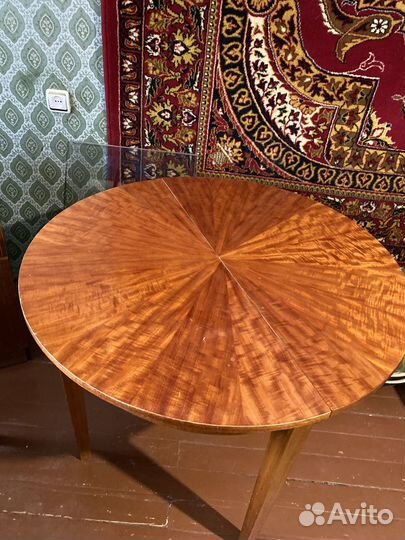 Стол круглый