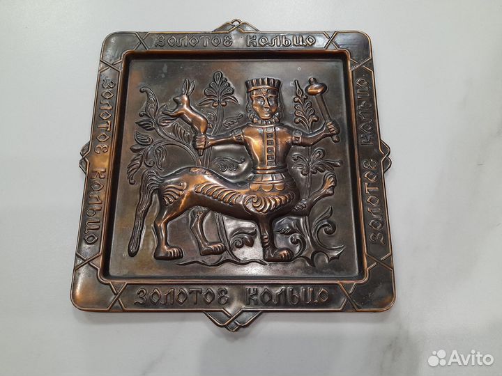 Декоративное настенное панно 