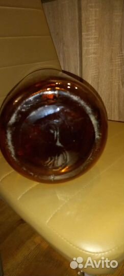 Бутыль стеклянный