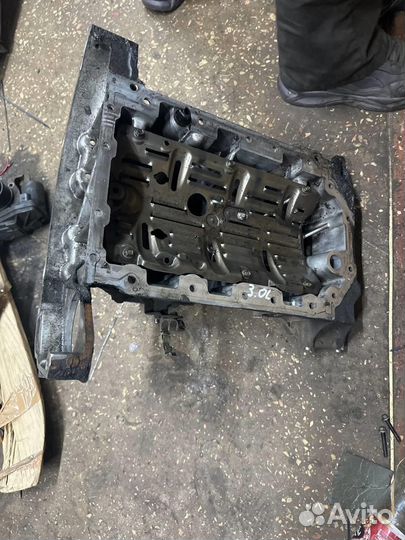 Поддон двигателя 3,0 Discovery 4 306DT в сборе La