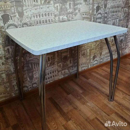 Кухонный стол