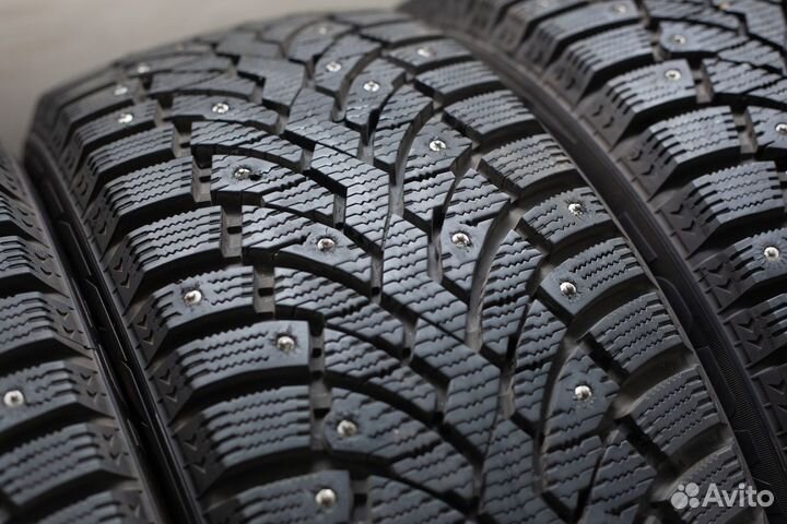 Formula Ice 215/50 R17 95T