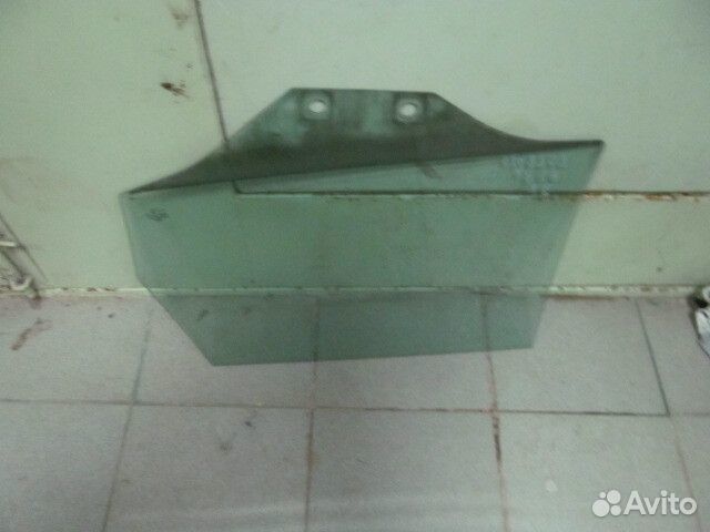 Стекло задней правой двери Audi A3 8P 2004-2013