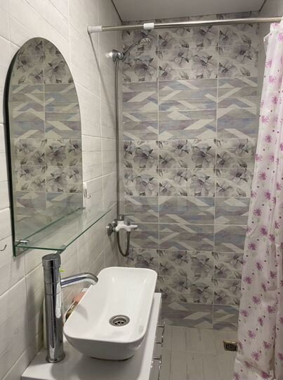 2-к. квартира, 40 м², 1/3 эт.