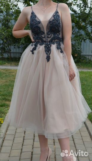 Вечернее платье