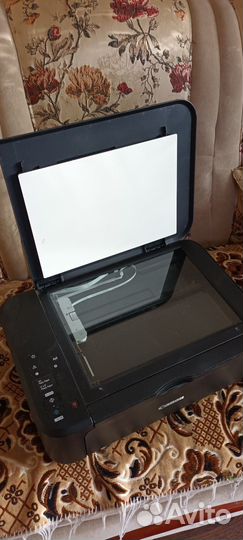 Струйный цветной принтер canon