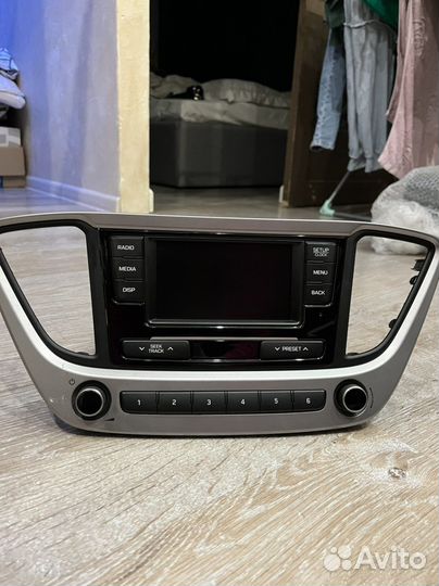 Штатная магнитола на hyundai solaris 2