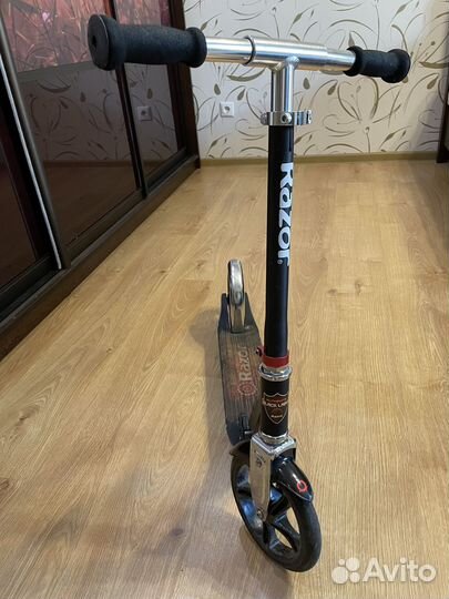 Самокат Razor