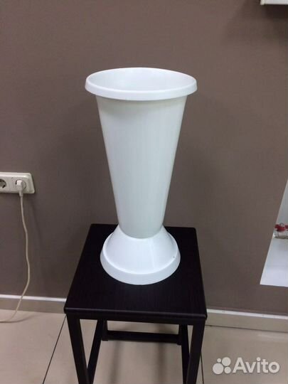 Вазон для цветов б/у