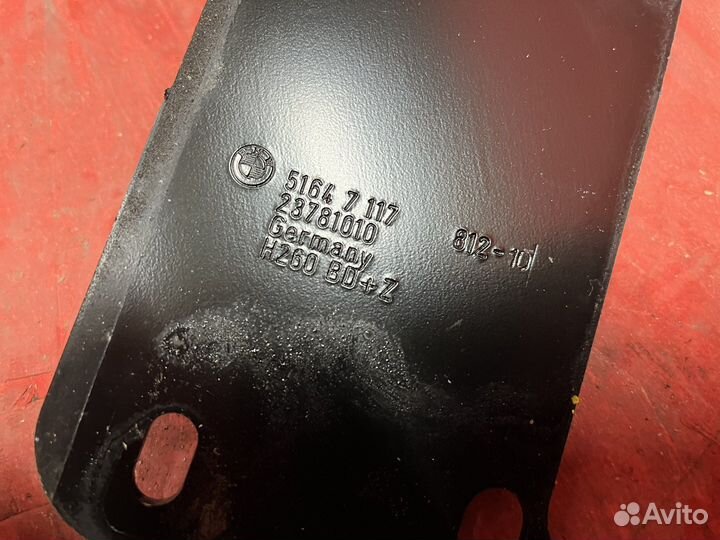 Крепление радиатора bmw e90 e92 e87