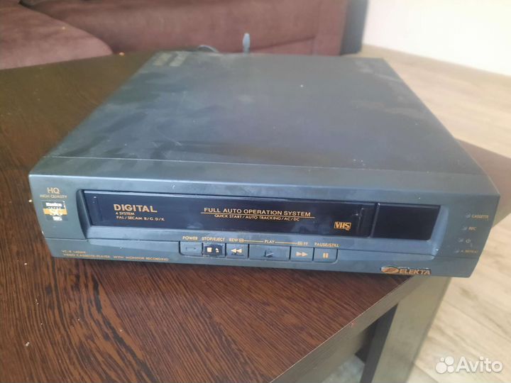 Видеомагнитофон