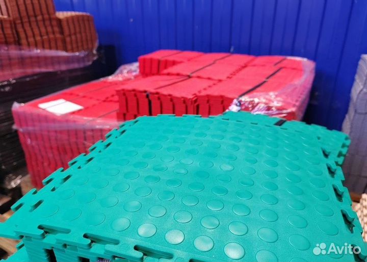 Модульная пвх плитка в автосервис / сто