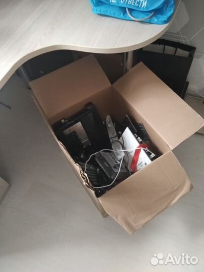 Коробка запчастей