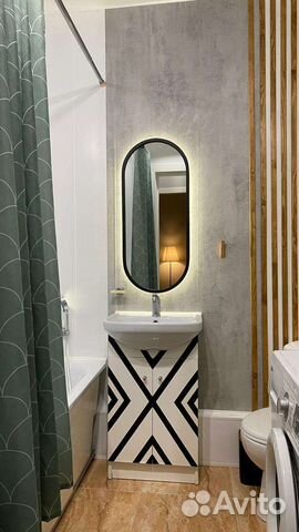 Зеркало с подсветкой овальное, капсульное