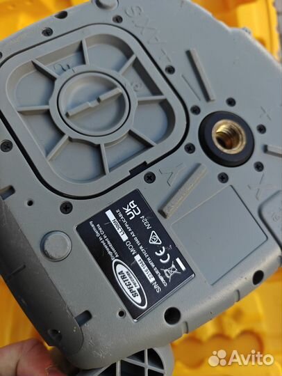 Лазерный нивелир Spectra Precision LL300N