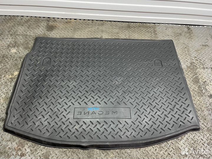 Коврик багажника (Renault Megane)