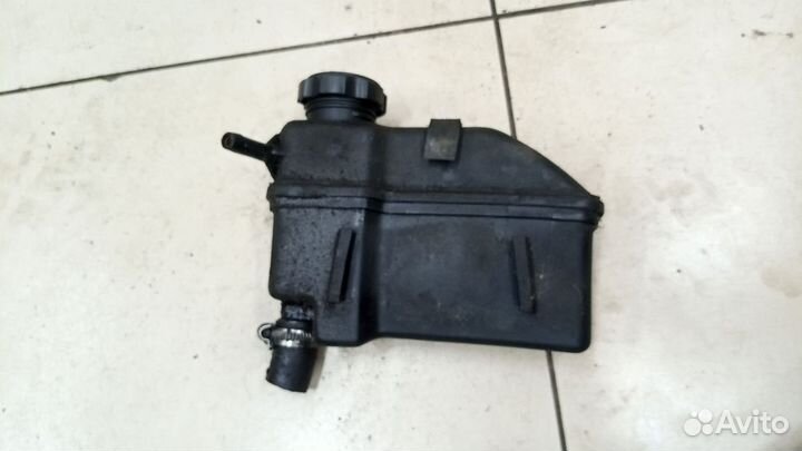 Бачок гидроусилителя Volvo S80