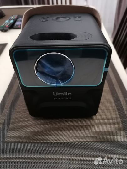 Проектор umiio p860