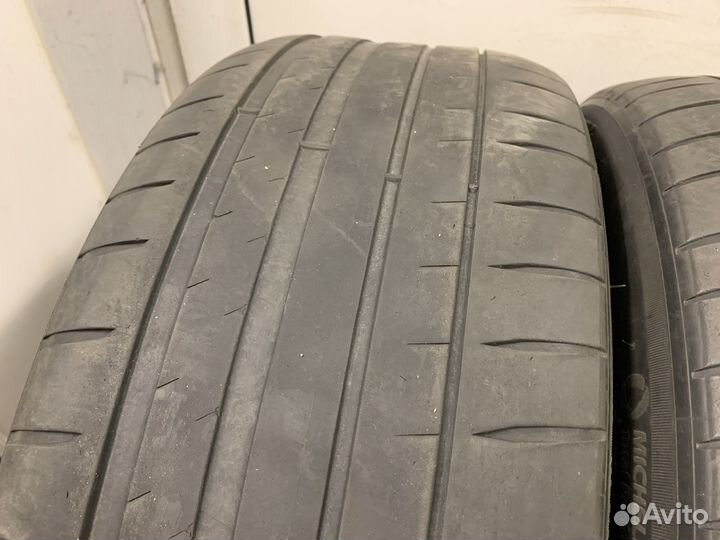 Michelin Pilot Sport 4 235/45 R18 98Y