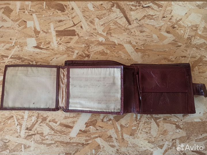 Портмоне мужское из натуральной кожи
