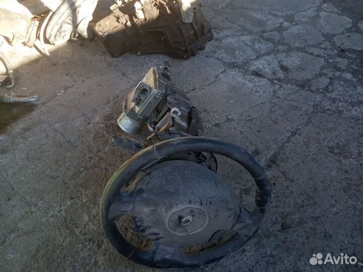 Запчасти на renault megane 2