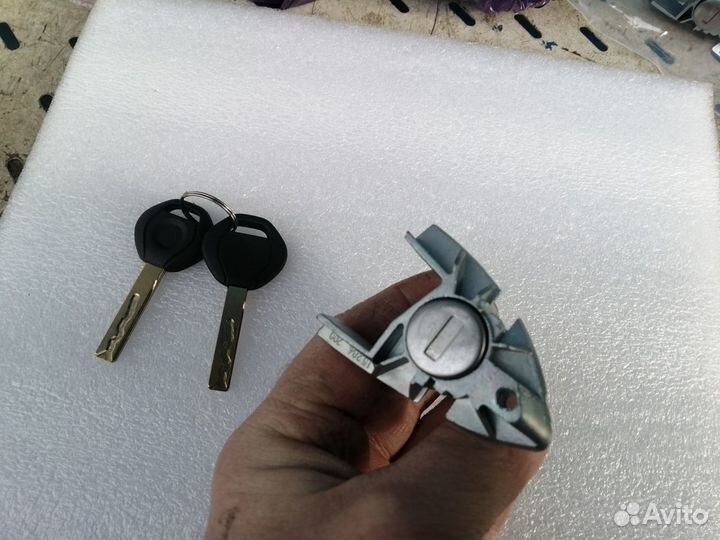 Личинка замка двери с корпусом BMW X5 e53