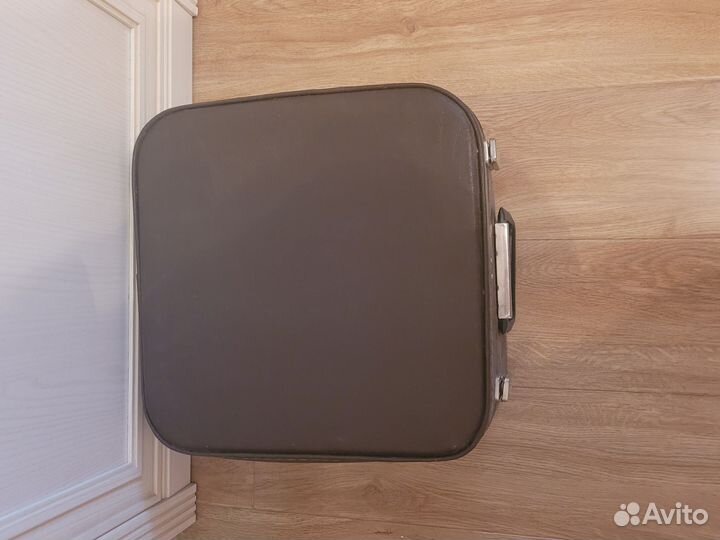 Печатная пишущая машинка