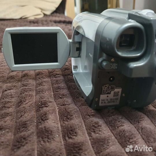 Видеокамера Panasonic VDR-D150