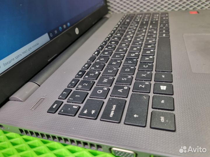 Ноутбук HP i3 6006/4/500/R5 330 2Gb