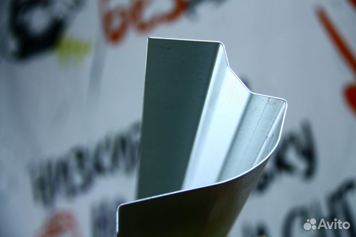 Ремонтный порог Kia Carnival 1