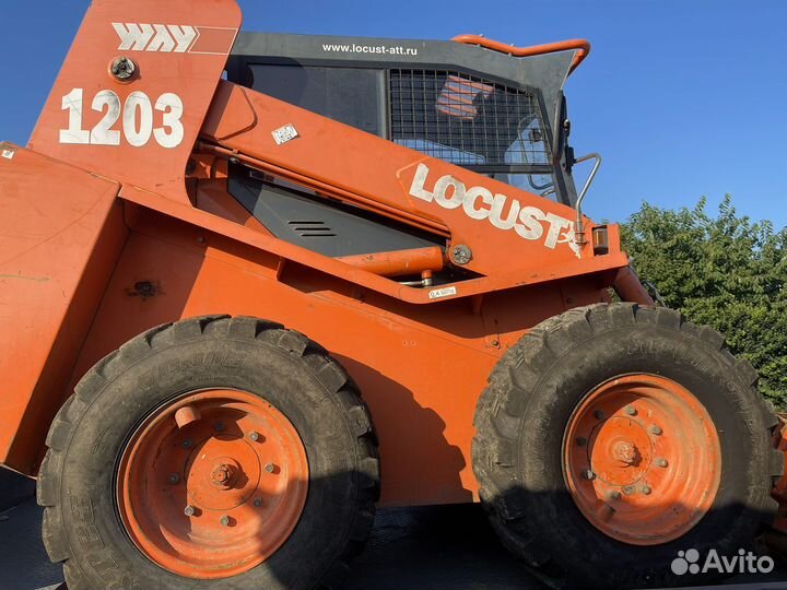 Мини-погрузчик Locust / Way Industry L1203, 2013