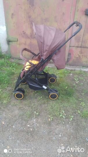Прогулочная коляска