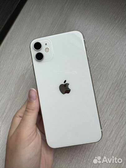 iPhone 11, 64 ГБ