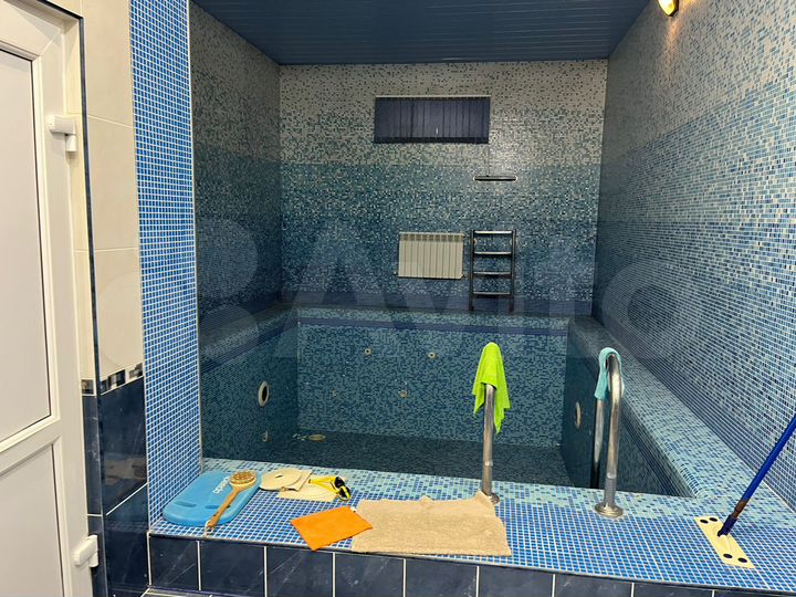 Дом 220 м² на участке 7,5 сот.