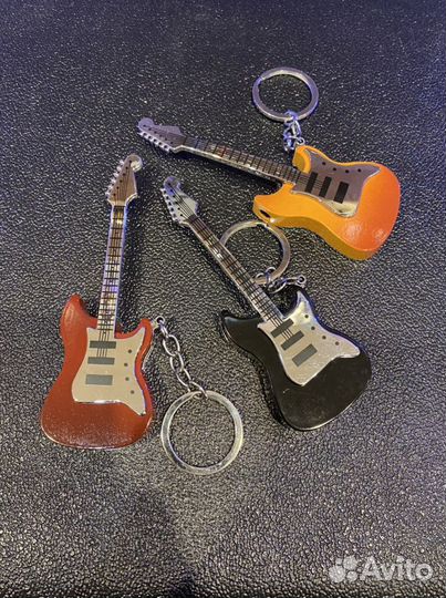 Зажигалка гитара