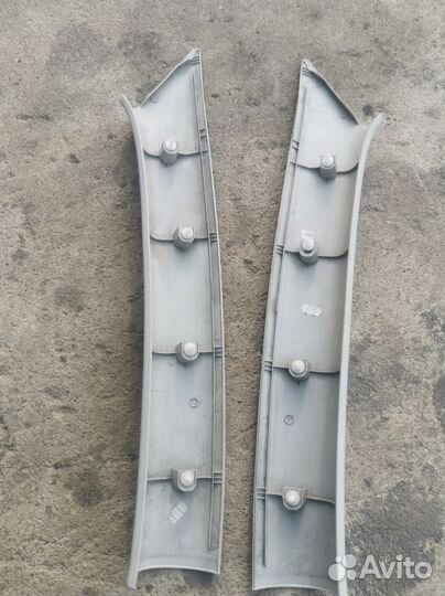 Обшивка стойки на Skoda Octavia (A5)