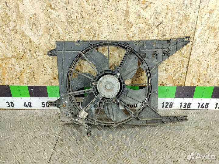 Вентилятор радиатора с диффузором Renault Logan 20