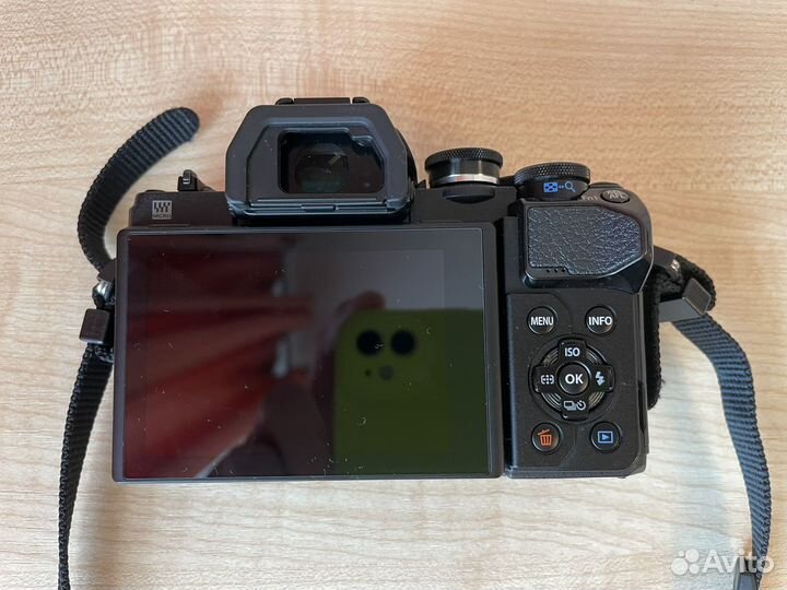 Olympus OM-D E-M10 Mark III (KIT)