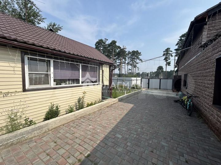 Дом 237 м² на участке 30 сот.